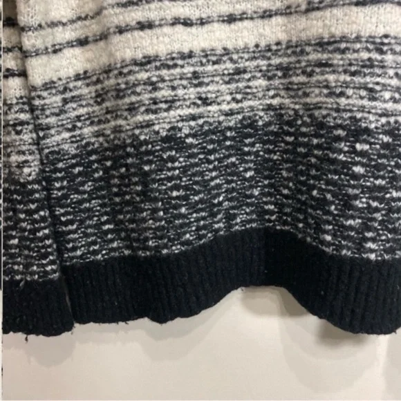 Vince Striped Wool Sweater Size Large Cream Black - Picture 7 of 9